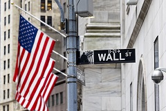 Фондовые индексы США во вторник снизились вслед за акциями банков