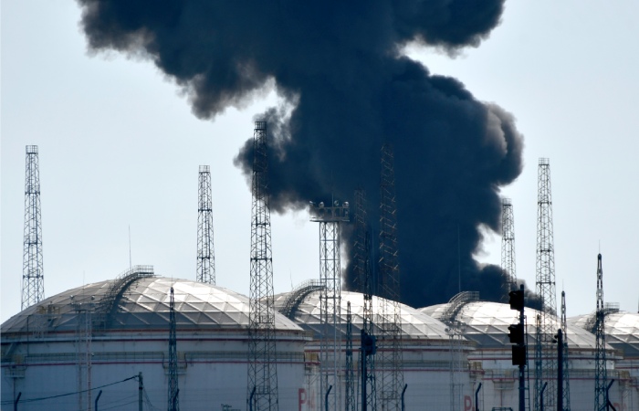 Пожар в резервуаре с нефтепродуктами на Кубани ликвидирован