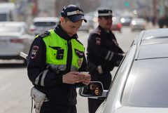 Правоохранительные органы ищут двух мужчин после взрыва автомобиля Прилепина