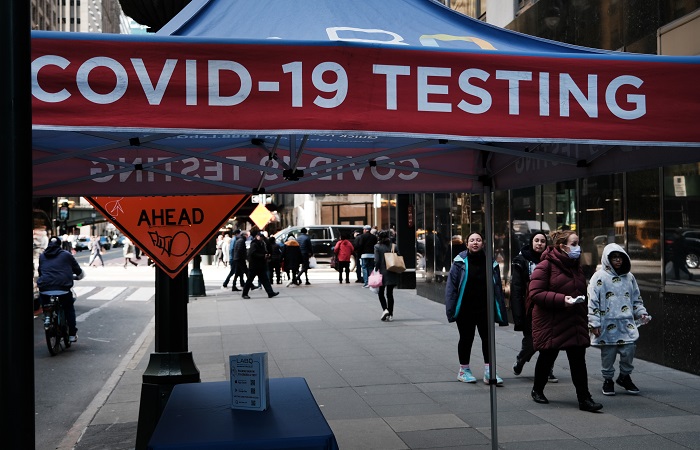 США отменяют требование вакцинации от COVID-19 для прибывающих в страну