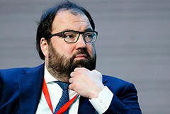 Глава Минцифры предупредил две тысячи IT-компаний о возможном лишении аккредитации