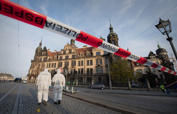 В Германии пятерых человек приговорили к тюрьме за кражу драгоценностей на 100 млн евро