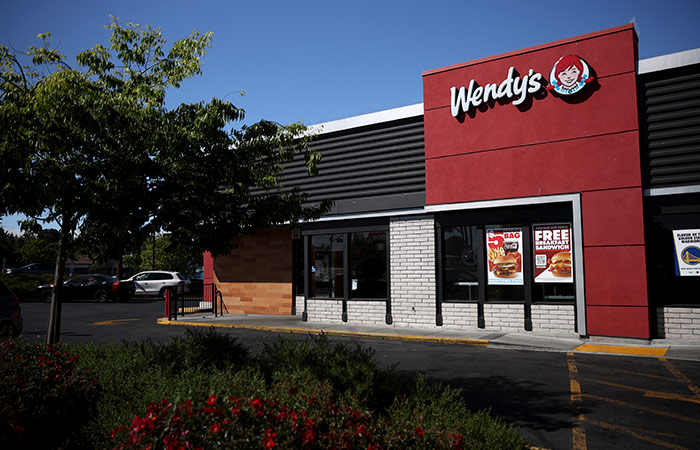 Wendy's разрабатывает подземную роботизированную систему доставки еды до машины