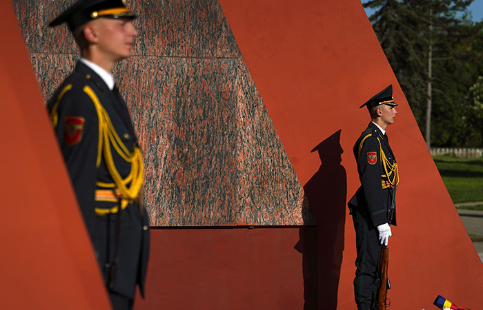 Правящая в Молдавии партия предложила переименовать праздник 9 мая и перенести его на 8 мая