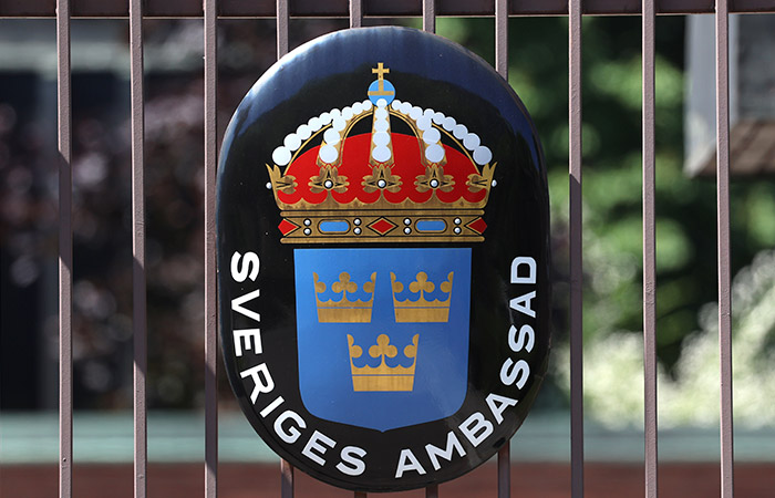 РФ вышлет 5 шведских дипломатов и отзовет согласие на работу генконсульства в Петербурге