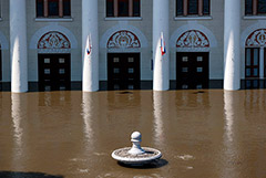 Затопленная часть Новой Каховки обесточена