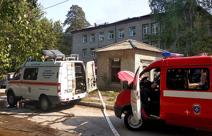Власти назвали вероятной причиной пожара в больнице Новосибирска короткое замыкание