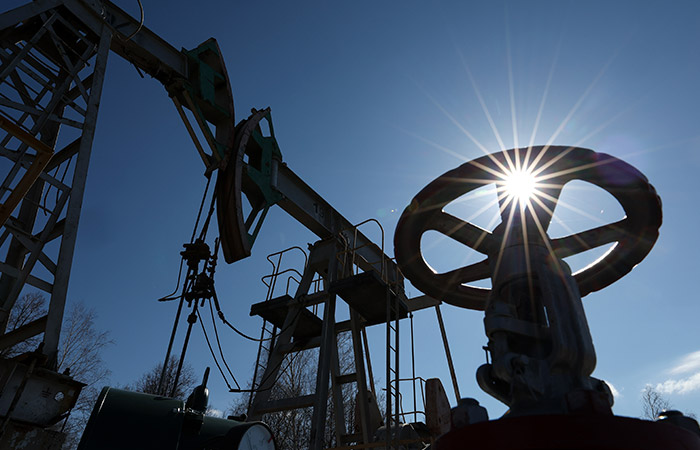 Нефтяники получили из бюджета РФ по топливному демпферу в мае 103,5 млрд руб.