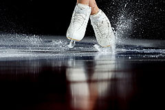 Международный союз конькобежцев продлил отстранение россиян и белорусов