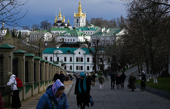 Суд в Киеве отказал УПЦ в праве пользоваться двумя храмами Киево-Печерской лавры