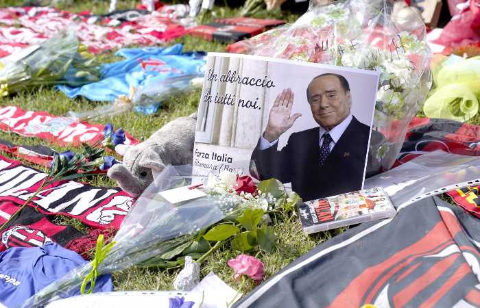 Похороны Берлускони пройдут в Миланском соборе в среду