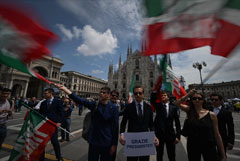 В Милане начались похороны Берлускони