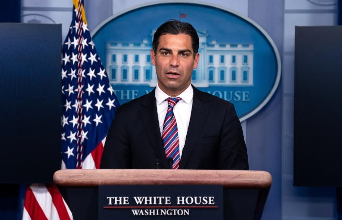 Мэр Майами Суарес присоединился к президентской гонке в США