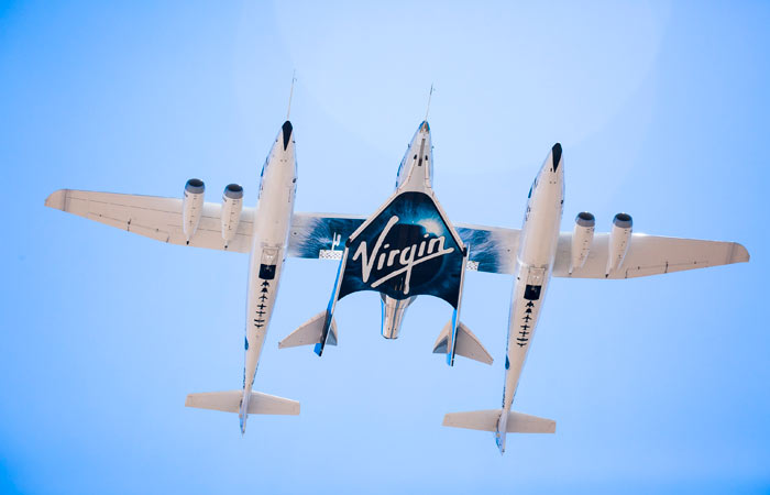 Virgin Galactic начнет коммерческие полеты в космос в конце июня