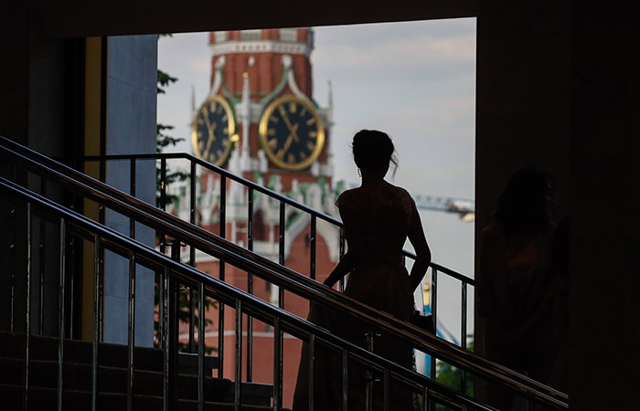 Движение транспорта в центре Москвы будет временно закрыто 24 июня из-за бала "Выпускник"