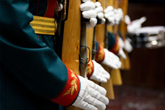 Денежное довольствие военных повышается с 1 октября