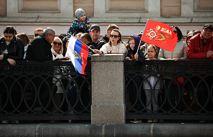 Комиссия одобрила постановление кабмина о продлении майских выходных в 2024 году