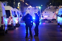 Во Франции задействуют 45 тыс. полицейских на предстоящую ночь для предотвращения погромов