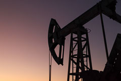 Цены на нефть ускорили рост, Brent подорожала до $75,7 за баррель