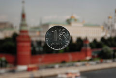 Рубль в четверг сумел отыграть значительную часть утренних потерь