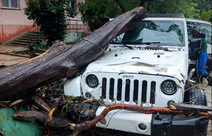 В Туапсинском районе четыре человека пропали после наводнения