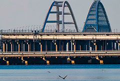 В районе Крымского моста со стороны Кубани организовали пункты выдачи воды