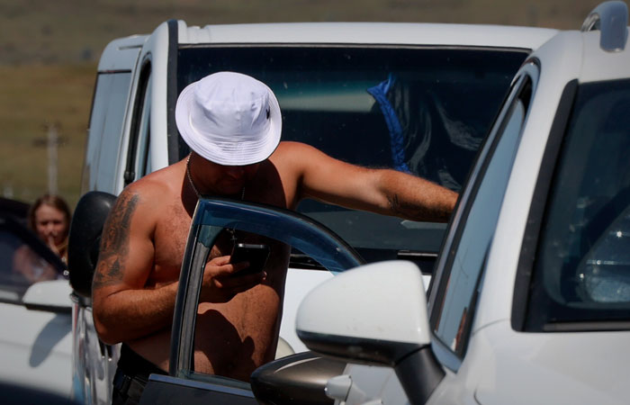 Керченская переправа начала принимать легковые машины