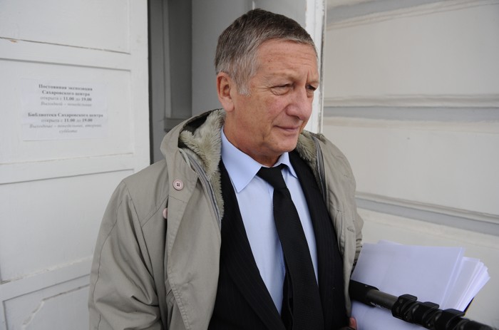 Минюст признал иноагентами политика Борового и журналиста Козырева