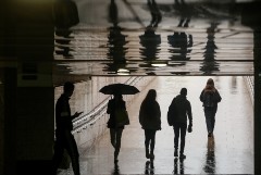 Москвичей предупредили о грозе в воскресенье