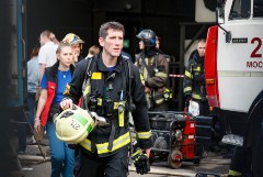 В СКР заявили о допросе руководства и сотрудников ТЦ "Времена года" после гибели людей