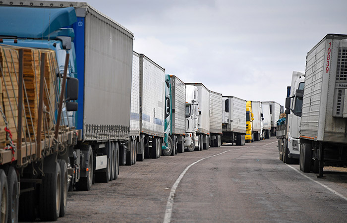 Закон о блокировке машин иностранных перевозчиков за любые нарушения ПДД прошел III чтение