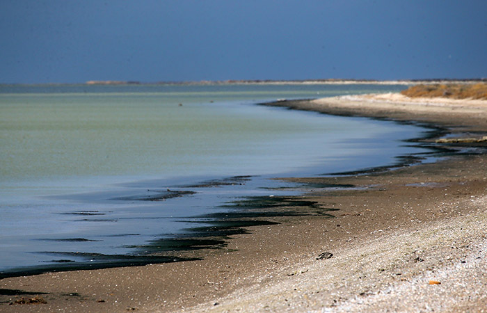 В Крыму запретили допуск гражданских лиц на ведущую в Херсонскую область Арабатскую косу