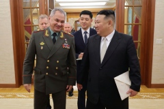 Ким Чен Ын обсудил с делегацией РФ развитие сотрудничества в области обороны и безопасности