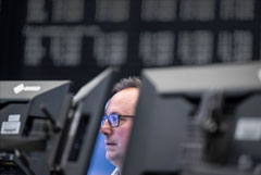 Европейские рынки акций резко падают в среду