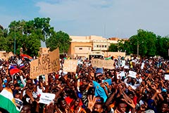 Великобритания решила сократить штат посольства в Нигере