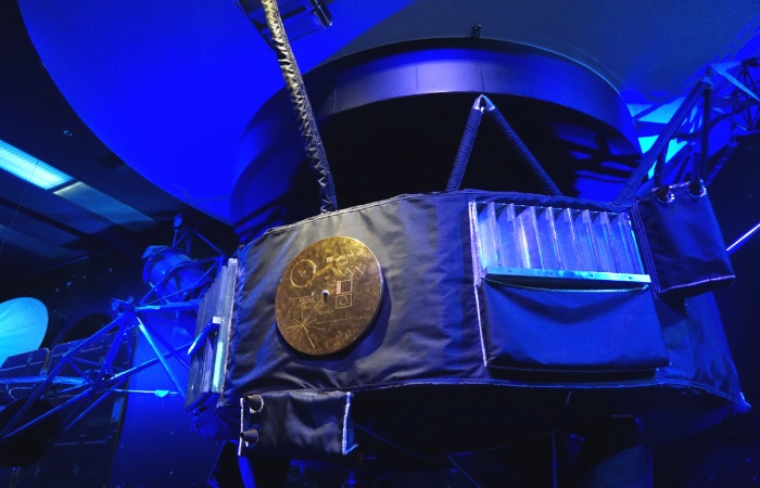 Специалисты NASA восстановили связь с межпланетным зондом Voyager-2