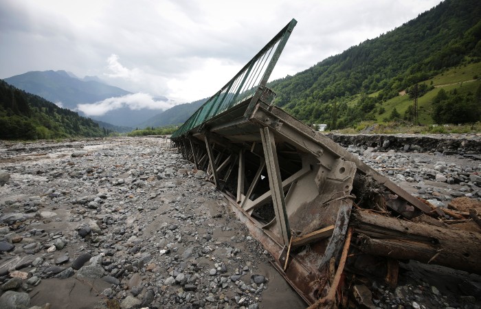 На грузинском курорте Шови число погибших из-за оползня увеличилось до пятнадцати