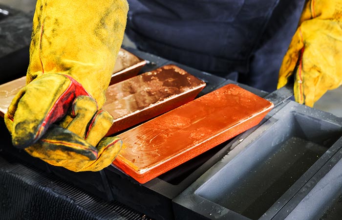 Аналитики прогнозируют подорожание золота до $2500 за унцию