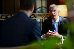 Премьер Латвии уходит в отставку