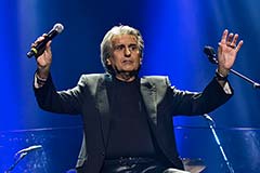 Умер итальянский певец Тото Кутуньо