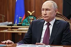 Путин выразил соболезнования семьям погибших в крушении самолета под Тверью