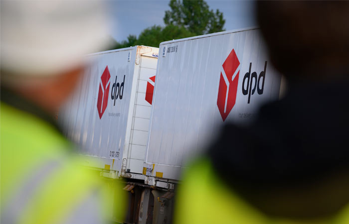 Владелец российской службы доставки DPD ведет переговоры о ее продаже