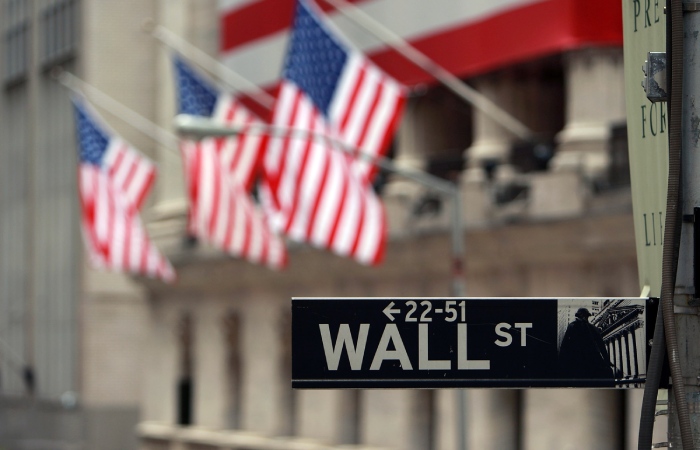 Уолл-стрит закрылась в минусе на опасениях нового витка инфляции