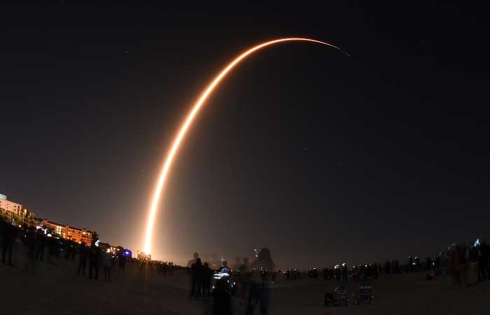 SpaceX вывела на орбиту 22 интернет-спутника Starlink