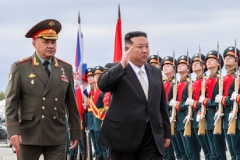 Ким Чен Ын прибыл на аэродром Кневичи в Приморье