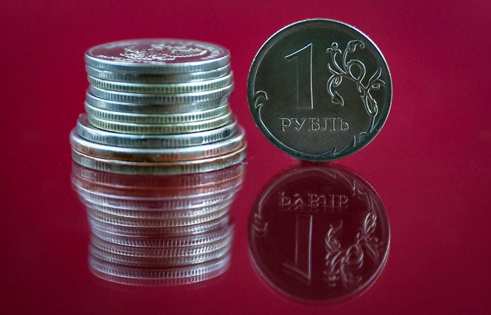 Рубль завершил торги в среду ростом на фоне возможных мер валютного контроля