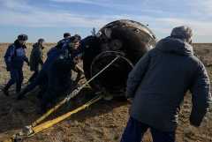 Российско-американский экипаж вернется на Землю с МКС после годовой экспедиции