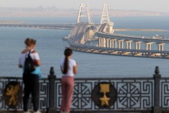 Крымский мост временно перекрыт