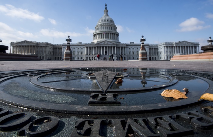 Палата представителей США поддержала план временного финансирования правительства