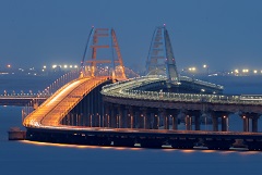 Крымский мост перекроют на девять часов для ремонта в ночь на вторник